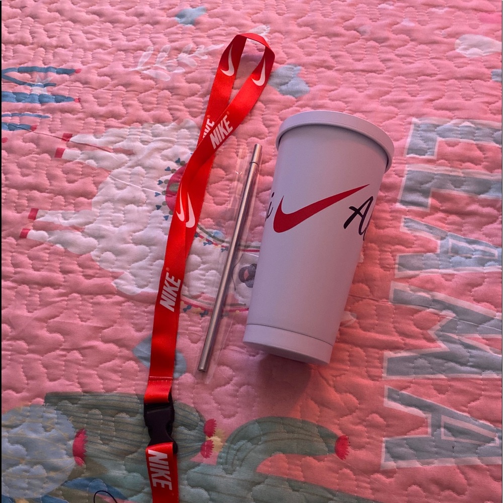 Nike Tumbler with landyard